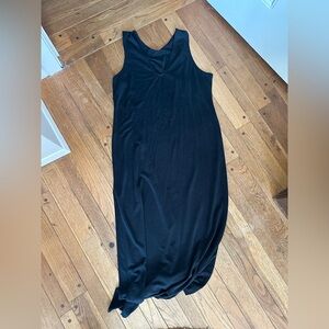 Chic Black Sleeveless Maxi Dress